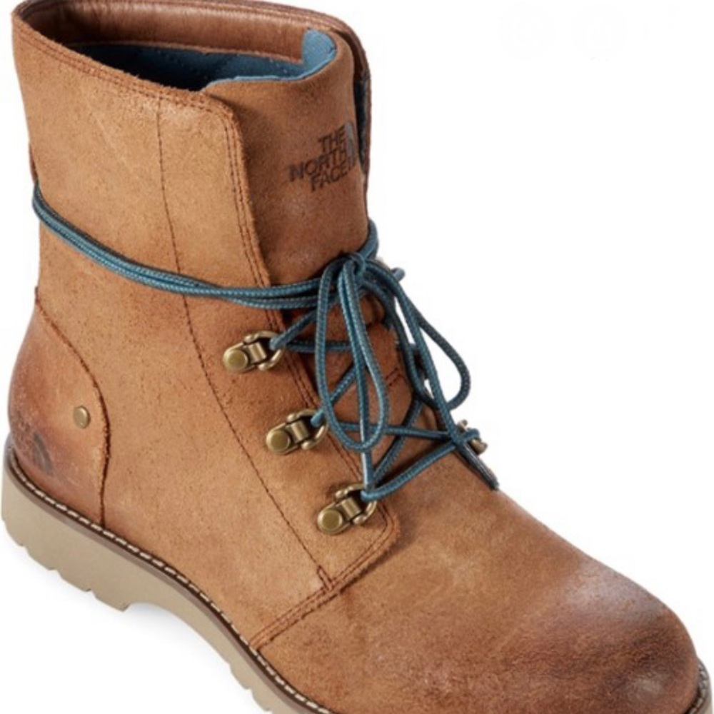 Women’s Ballard lace boots